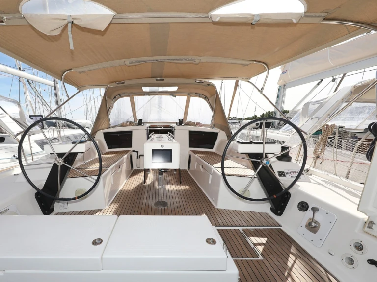 Sailboat for rent Trogir at the best price