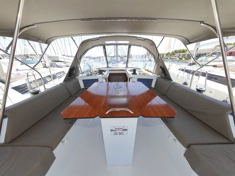 Rent a Dufour Dufour 44 Trogir