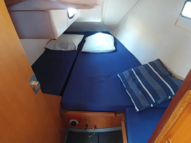 Sailboat rental with or without captain Kirie La Rochelle