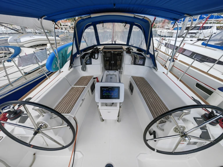 Sailboat rental with or without captain Jeanneau Punat