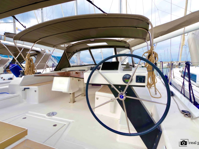 Sailboat for rent Olbia at the best price