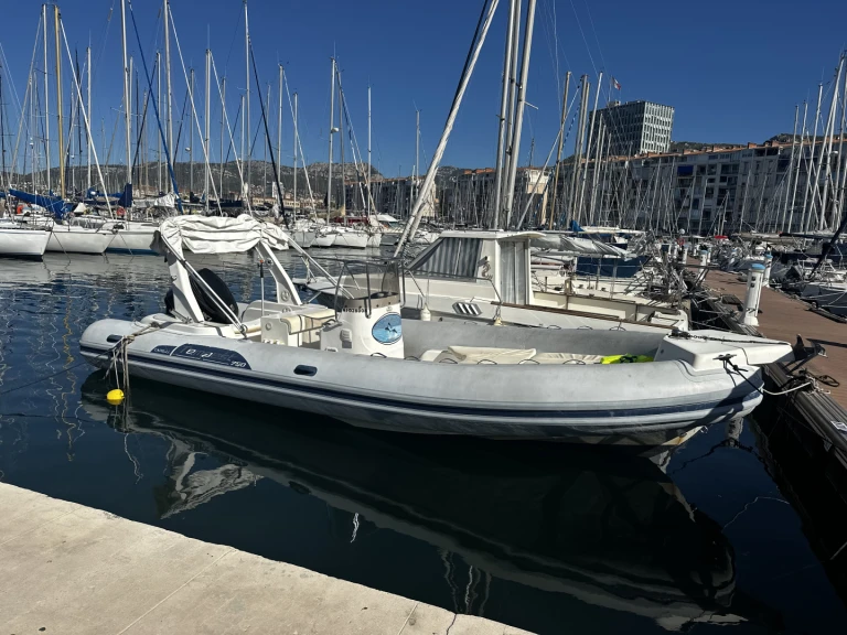 Yacht charter Toulon cheap Tempest 750 Top