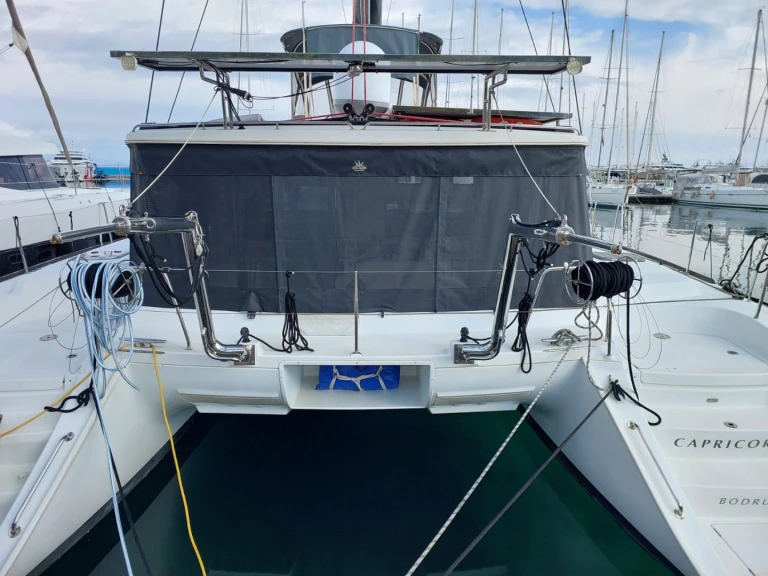 Catamaran rental in Adaköy - Lagoon Lagoon 440