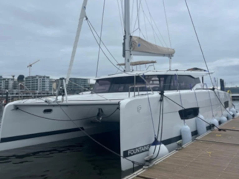 Yacht charter Adaköy cheap Isla 40