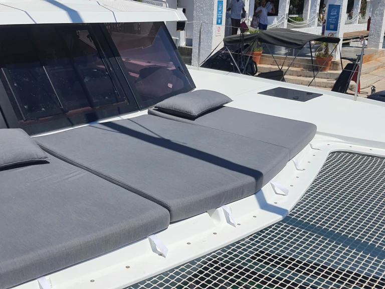 Yacht charter Göcek cheap Isla 40