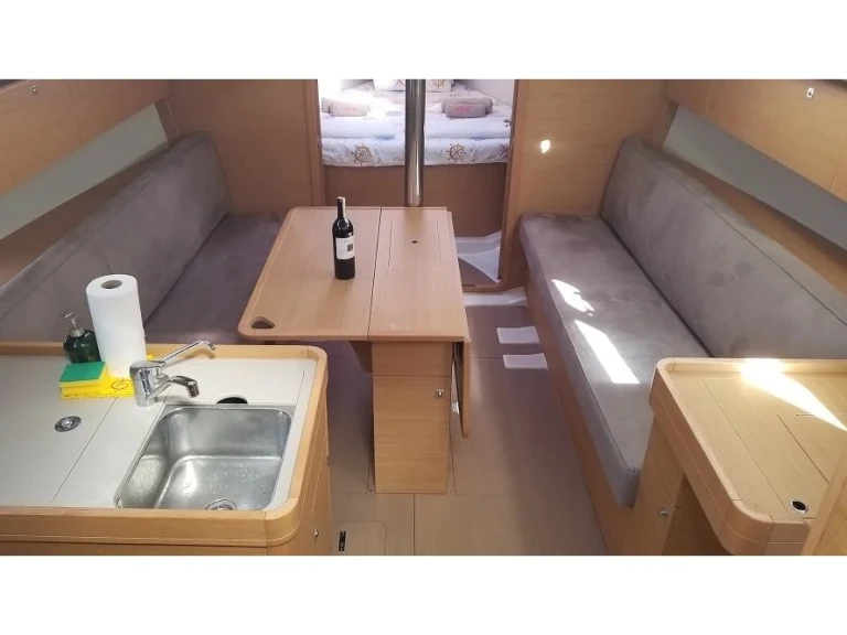 Bareboat Rental Sailboat Dufour with a boat licence