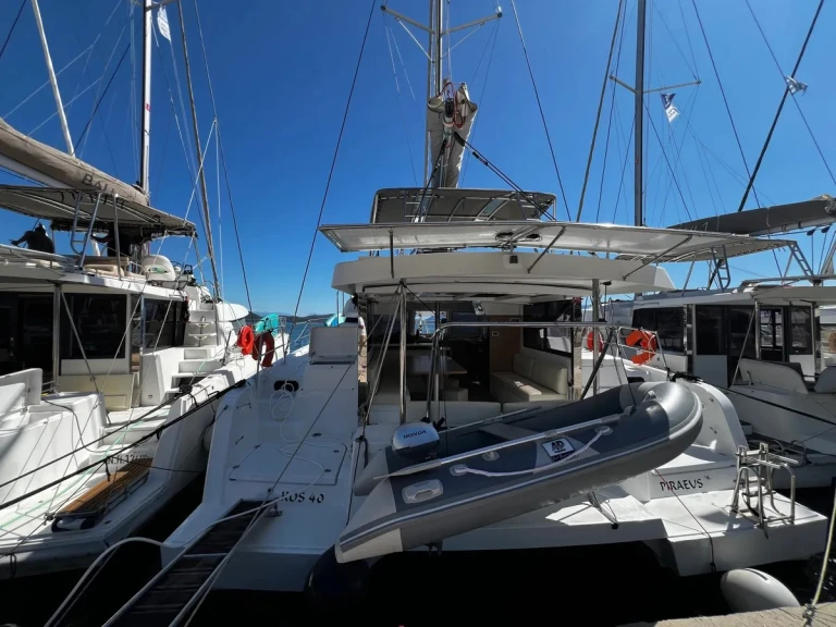 Catamaran for rent Plataniás at the best price