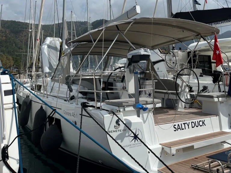 Bareboat Rental Sailboat Bénéteau with a boat licence