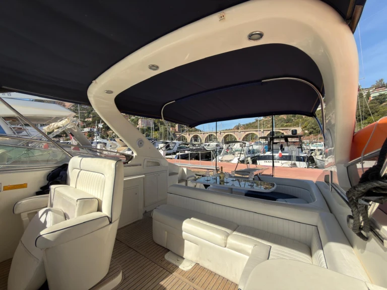 Bareboat Rental Motorboat Airon with a boat licence