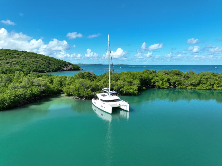 Lagoon Lagoon 42 in Le Marin on SamBoat
