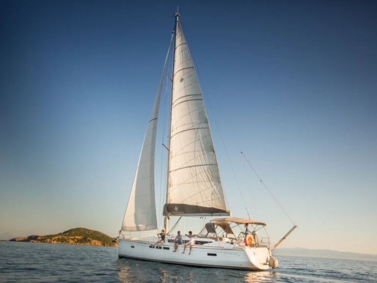 Jeanneau Sun Odyssey 519 (AC, Gen) charter bareboat or captained in  Plataniás