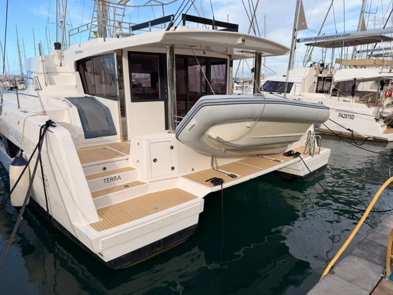 Yacht charter Capo d'Orlando cheap Bali 4.8