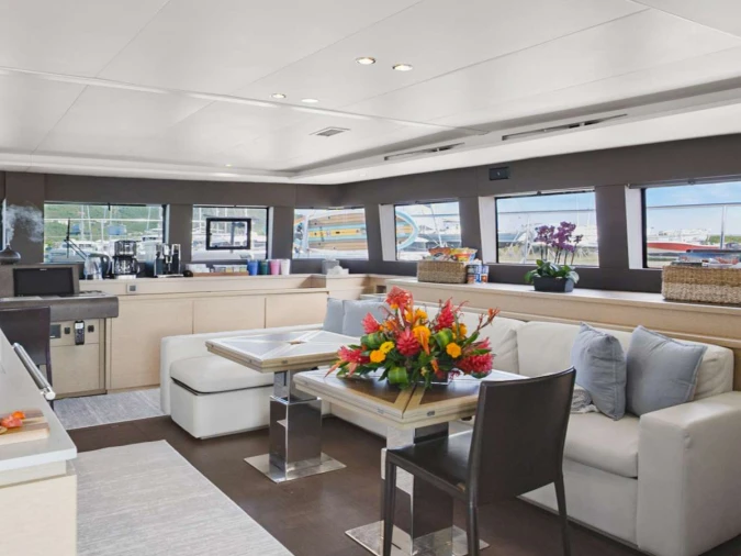 Yacht charter Road Town cheap JAN'S FELION