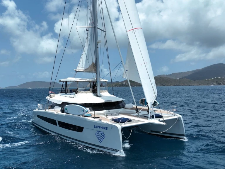 Luxury Yacht for rent Caribbean at the best price