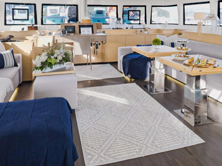 Luxury Yacht for rent Road Town at the best price