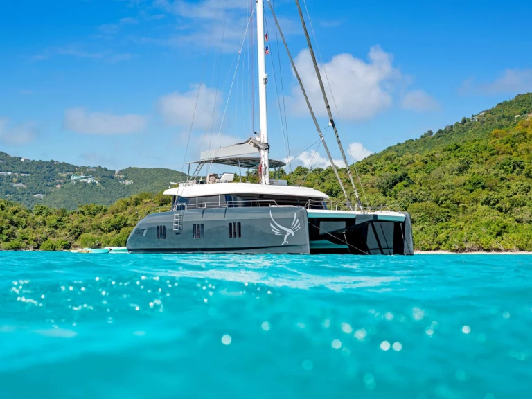 Luxury Yacht rental in Road Town - Sunreef GYRFALCON