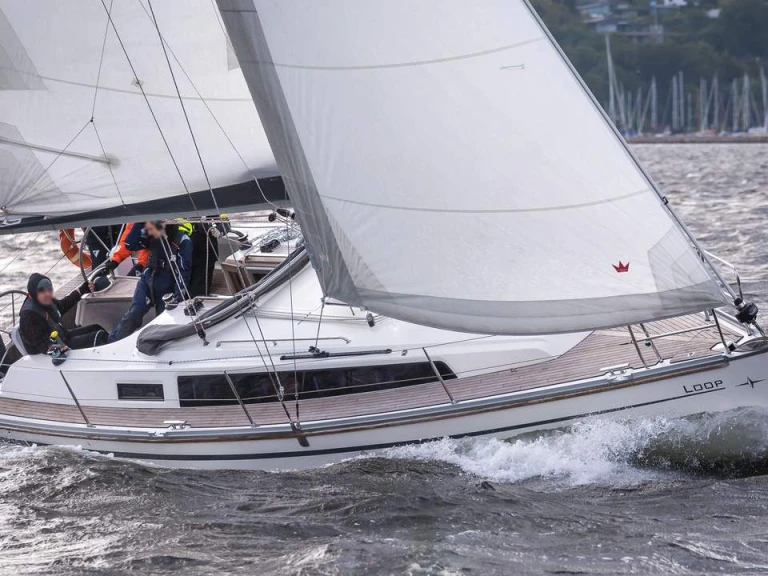 Boat rental Bavaria Cruiser 34 in Flensburg on Samboat