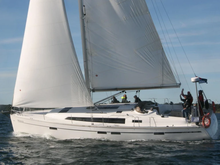 Sailboat rental in Heiligenhafen - Bavaria Cruiser 46