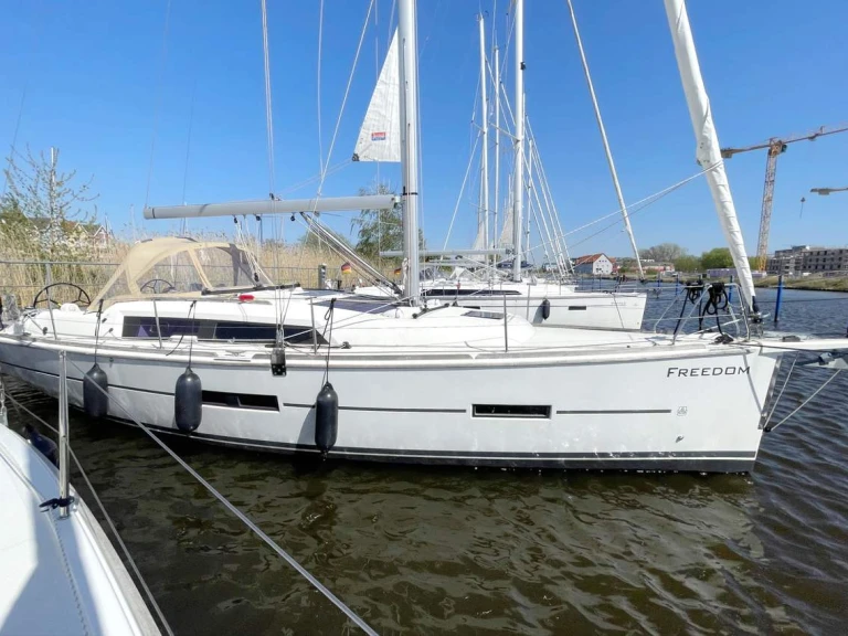 Rent a Dufour Dufour 382 Grand Large Barth