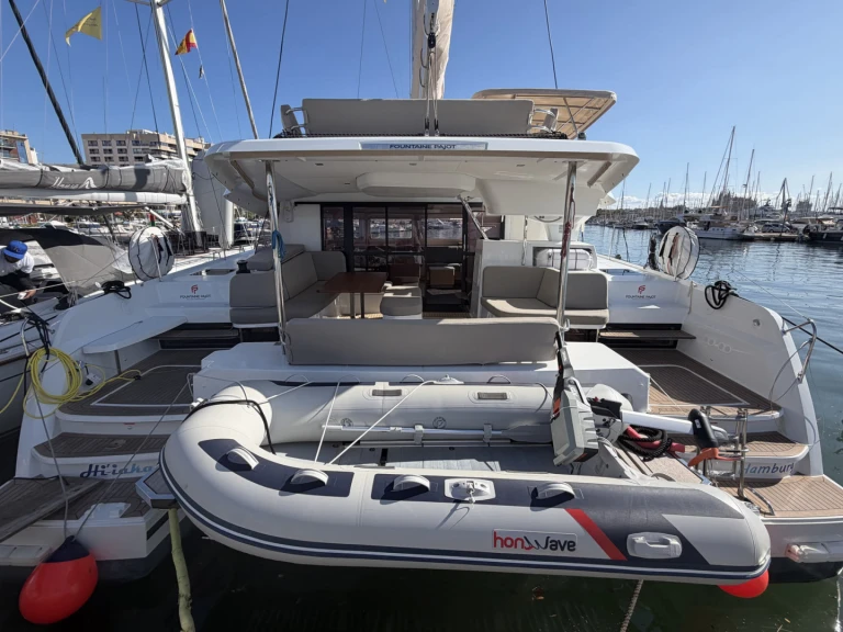 Catamaran rental in Palma de Mallorca - Fountaine Pajot Fountaine Pajot FP 44 Maestro - 3 cab.