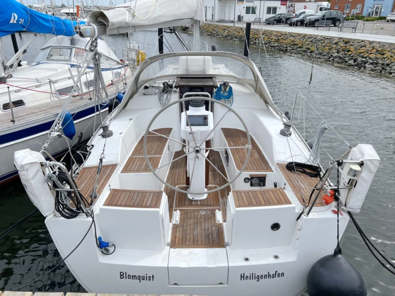 Sailboat rental with or without captain Hanse Heiligenhafen