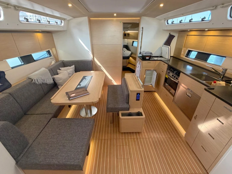 Sailboat rental in Can Pastilla - Hanse Hanse 460