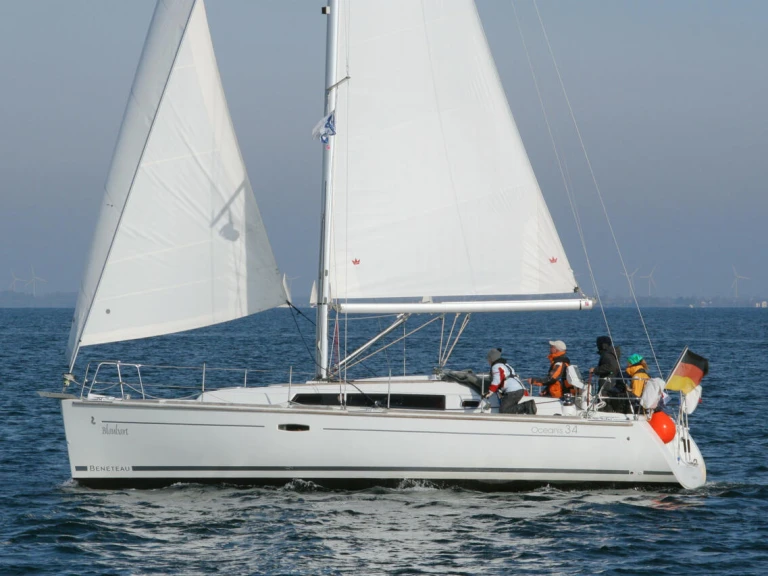 Bénéteau Oceanis 34 charter bareboat or captained in  Flensburg