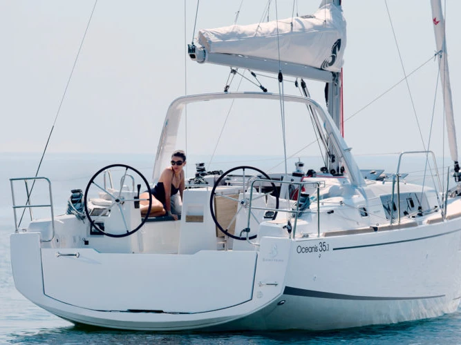 Bénéteau Oceanis 35.1 in Flensburg on SamBoat
