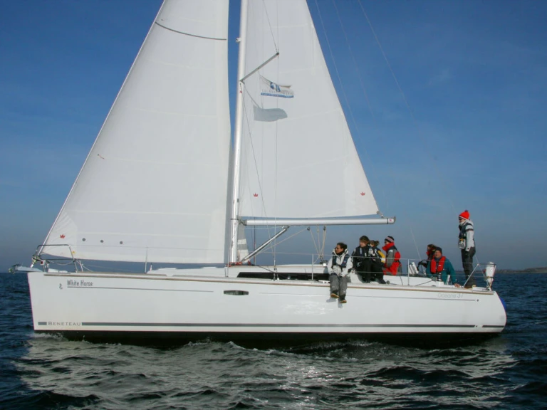 Yacht charter Flensburg cheap Oceanis 37
