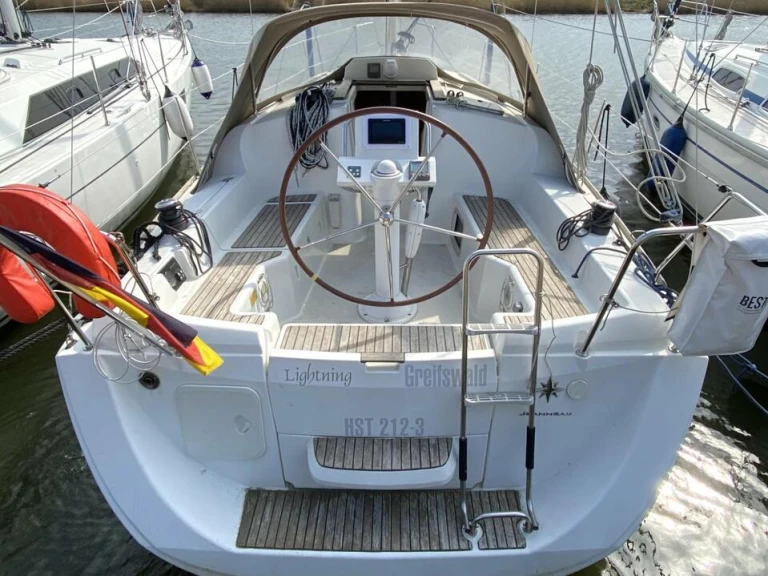 Yacht charter Barth cheap Sun Odyssey 30i