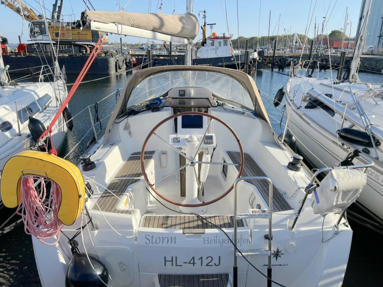 Jeanneau Sun Odyssey 30i charter bareboat or captained in  Heiligenhafen
