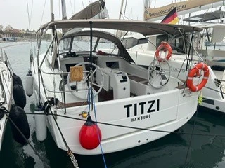 Sailboat for rent Palma de Mallorca at the best price