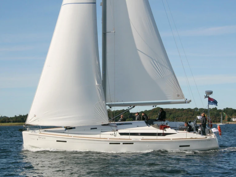 Jeanneau Sun Odyssey 439 charter bareboat or captained in  Heiligenhafen