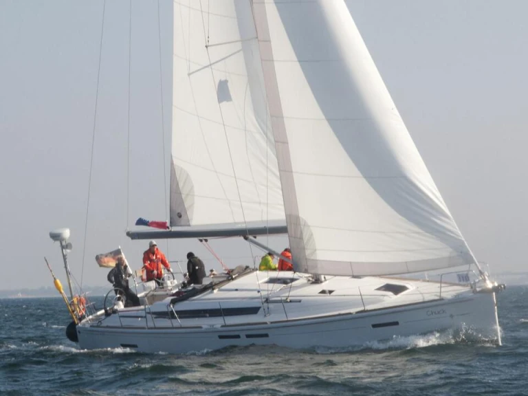 Sailboat rental with or without captain Jeanneau Flensburg
