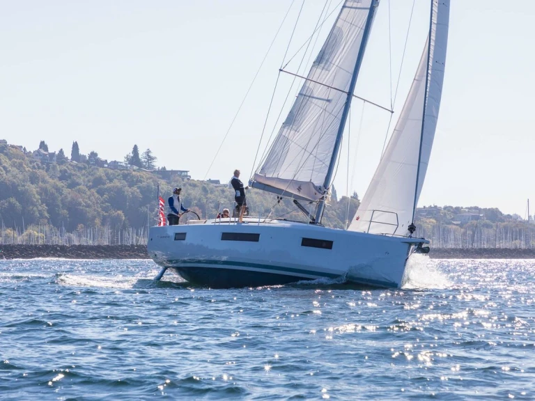 Bareboat Rental Sailboat Jeanneau with a boat licence