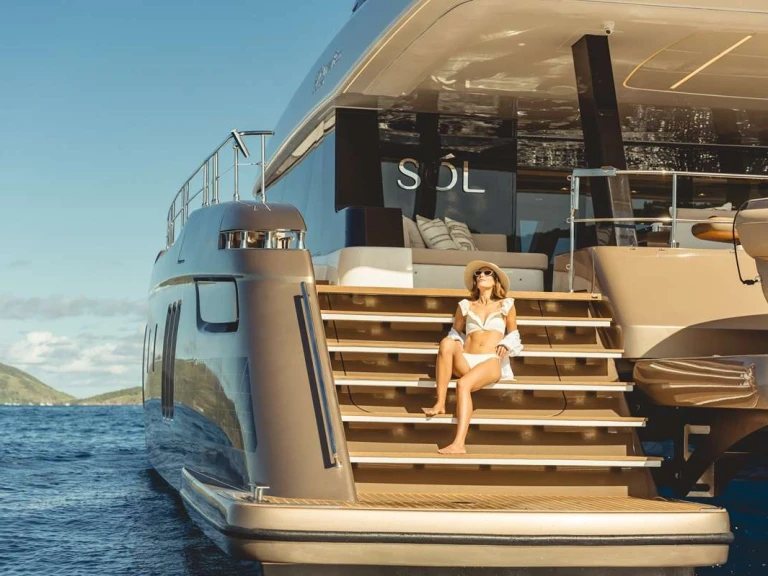 Rent a Sunreef SOL Caribbean