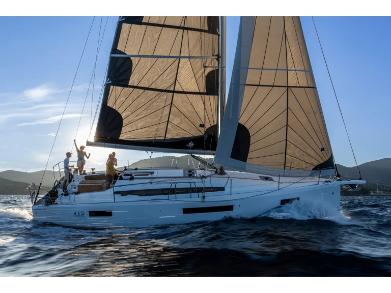 Jeanneau Sun Odyssey 415 in San Miguel De Abona on SamBoat