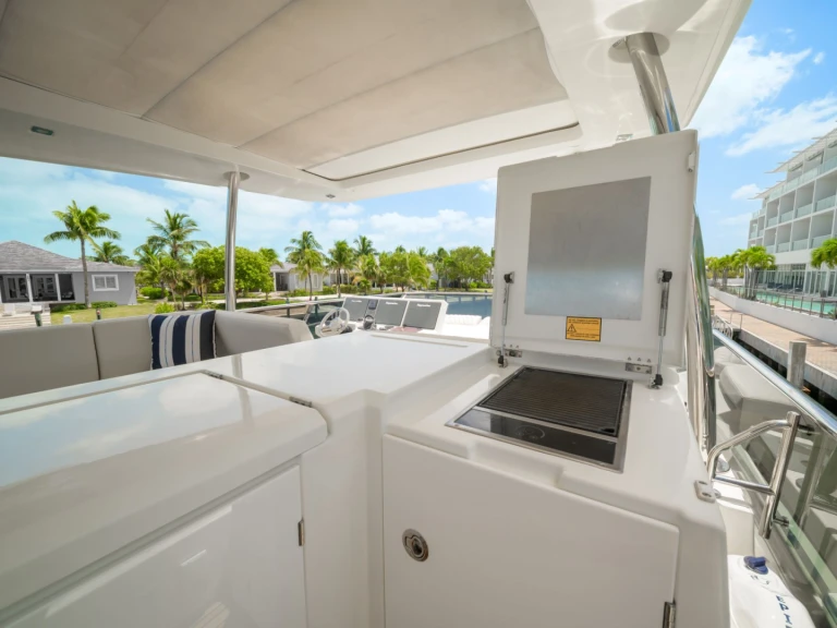 Bareboat Rental Luxury Yacht Prestige Yachts with a boat licence