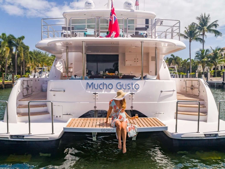 Boat rental Horizon MUCHO GUSTO in Bahamas on Samboat