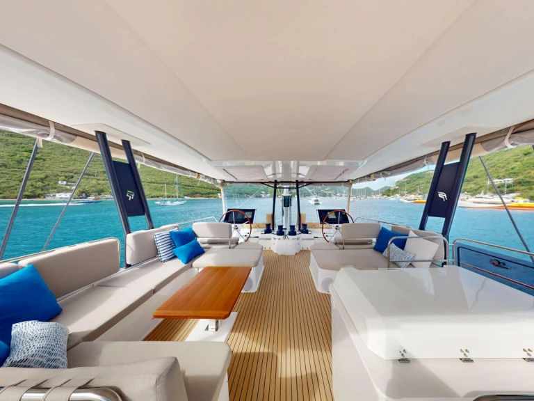 Boat rental Fountaine Pajot Sapphire in Caribbean on Samboat