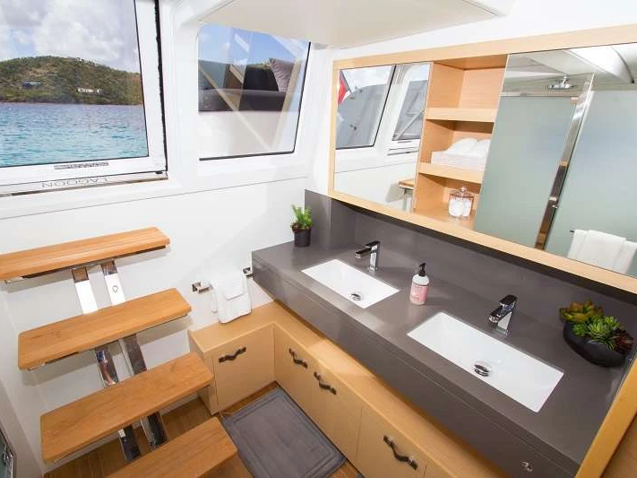 Yacht charter British Virgin Islands (BVI) cheap LE REVE L620 ESSENCE