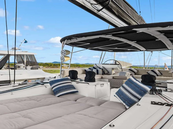 Luxury Yacht rental in Road Town - Lagoon BAGHEERA L620