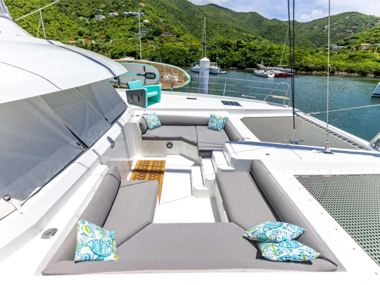 Rent a Fountaine Pajot PORT TO VINO Samana 59 Road Town