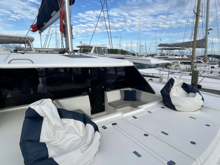 Luxury Yacht rental with or without captain Robertson and Caine Road Town