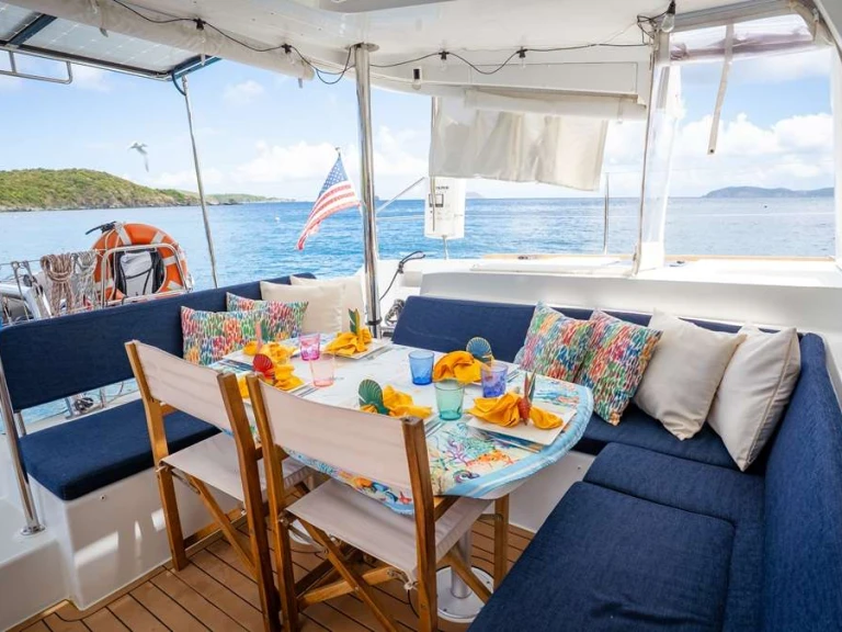 Luxury Yacht rental in Road Town - Lagoon KNOT 5280