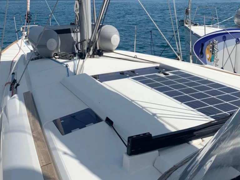 Rent a Jeanneau Sun Odyssey 519 (AC, Gen) Plataniás