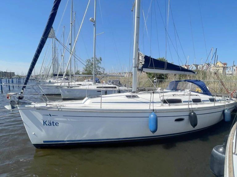 Boat rental Bavaria Bavaria 38 Cruiser in Barth on Samboat