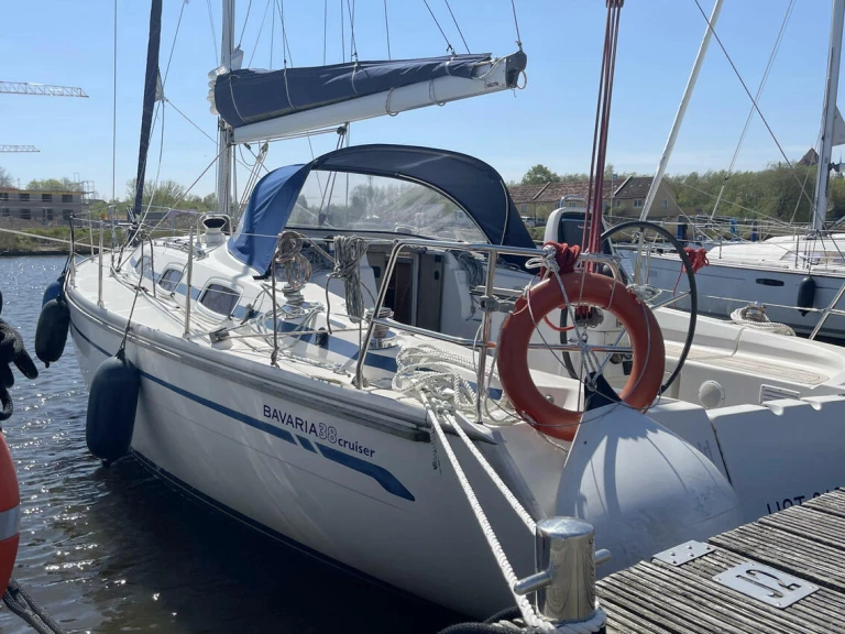 Bareboat Rental Sailboat Bavaria with a boat licence