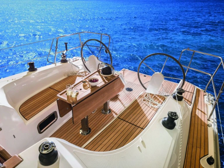 Bareboat Rental Sailboat Bavaria with a boat licence