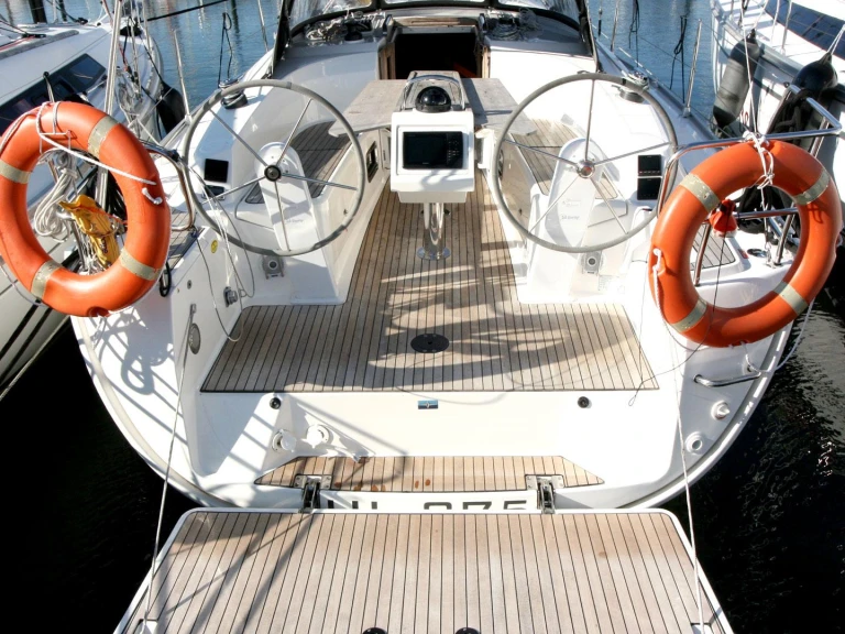 Bavaria Cruiser 34 charter bareboat or captained in  Heiligenhafen